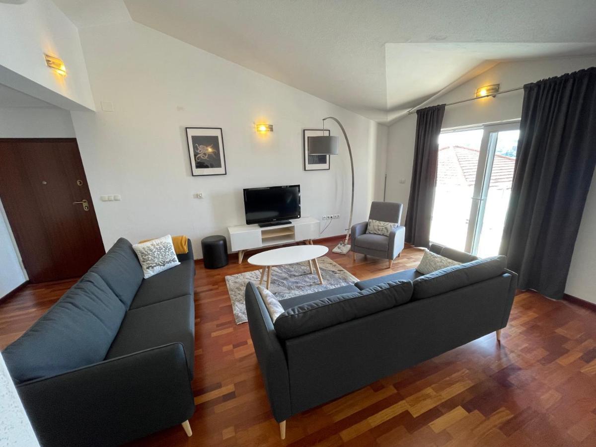 Apartments Cavar Trogir Exterior foto