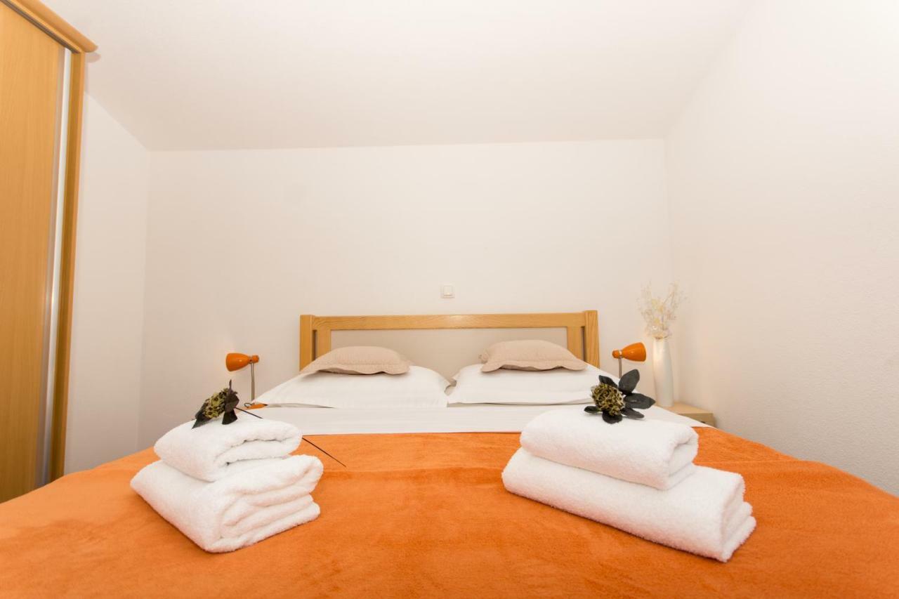 Apartments Cavar Trogir Exterior foto